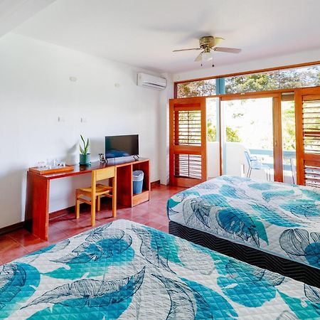 Hotel Planeta Sano Manuel Antonio Kültér fotó