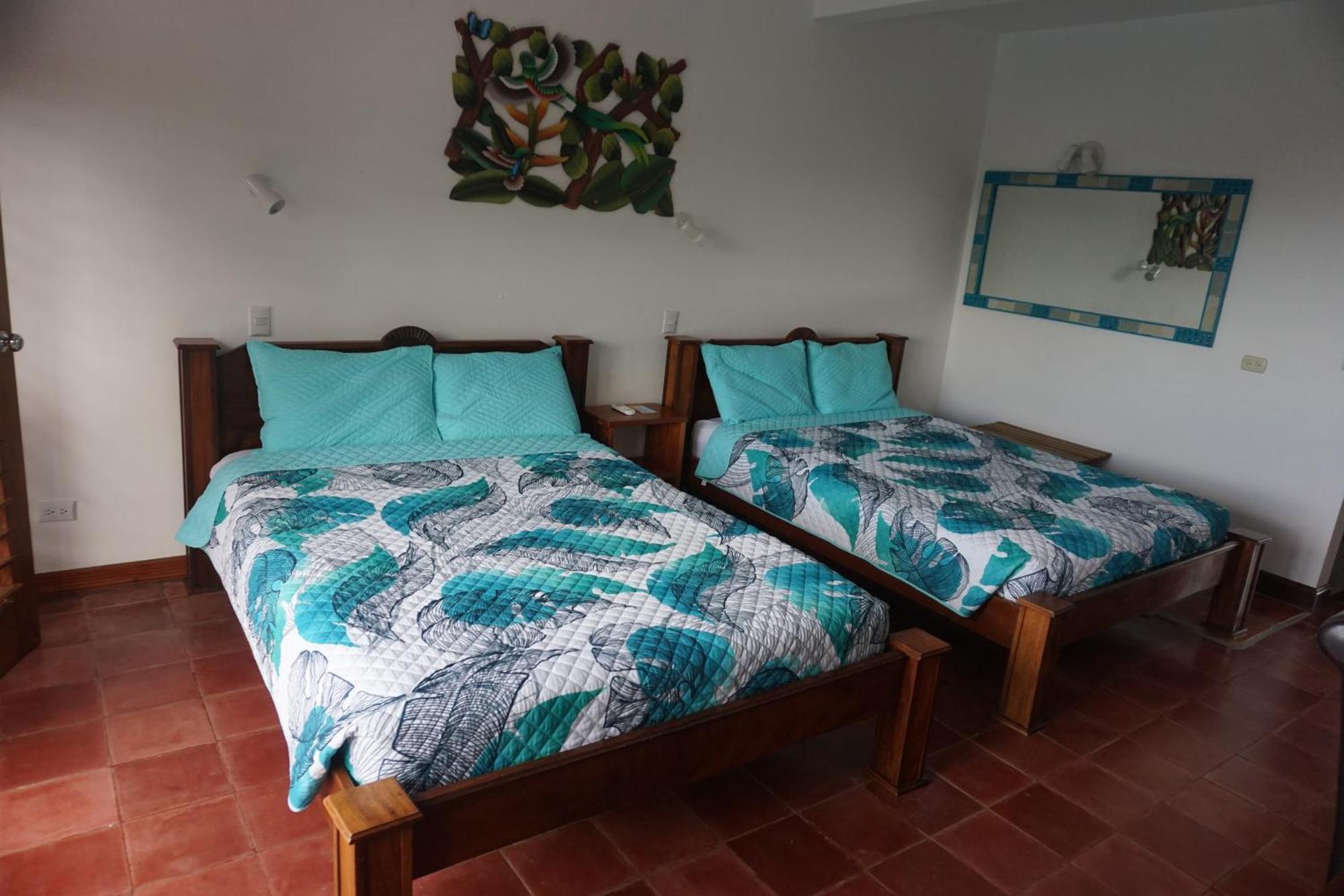 Hotel Planeta Sano Manuel Antonio Kültér fotó
