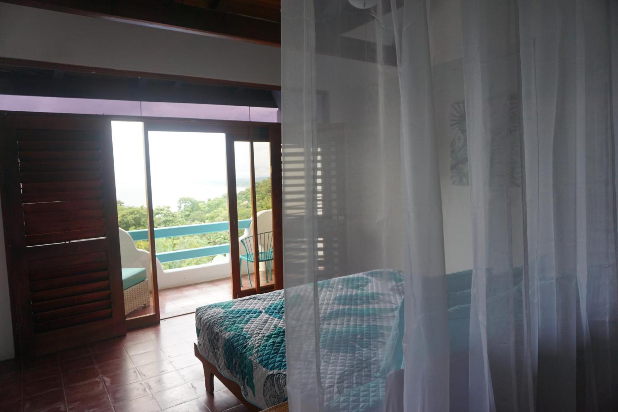 Hotel Planeta Sano Manuel Antonio Kültér fotó