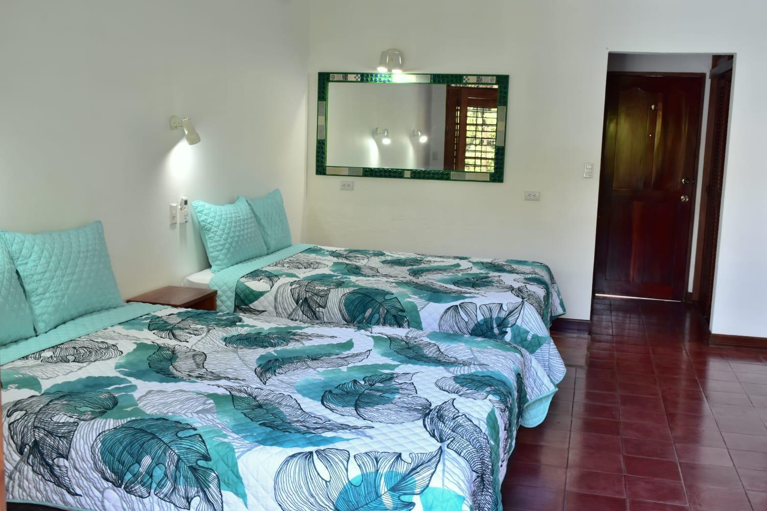 Hotel Planeta Sano Manuel Antonio Kültér fotó