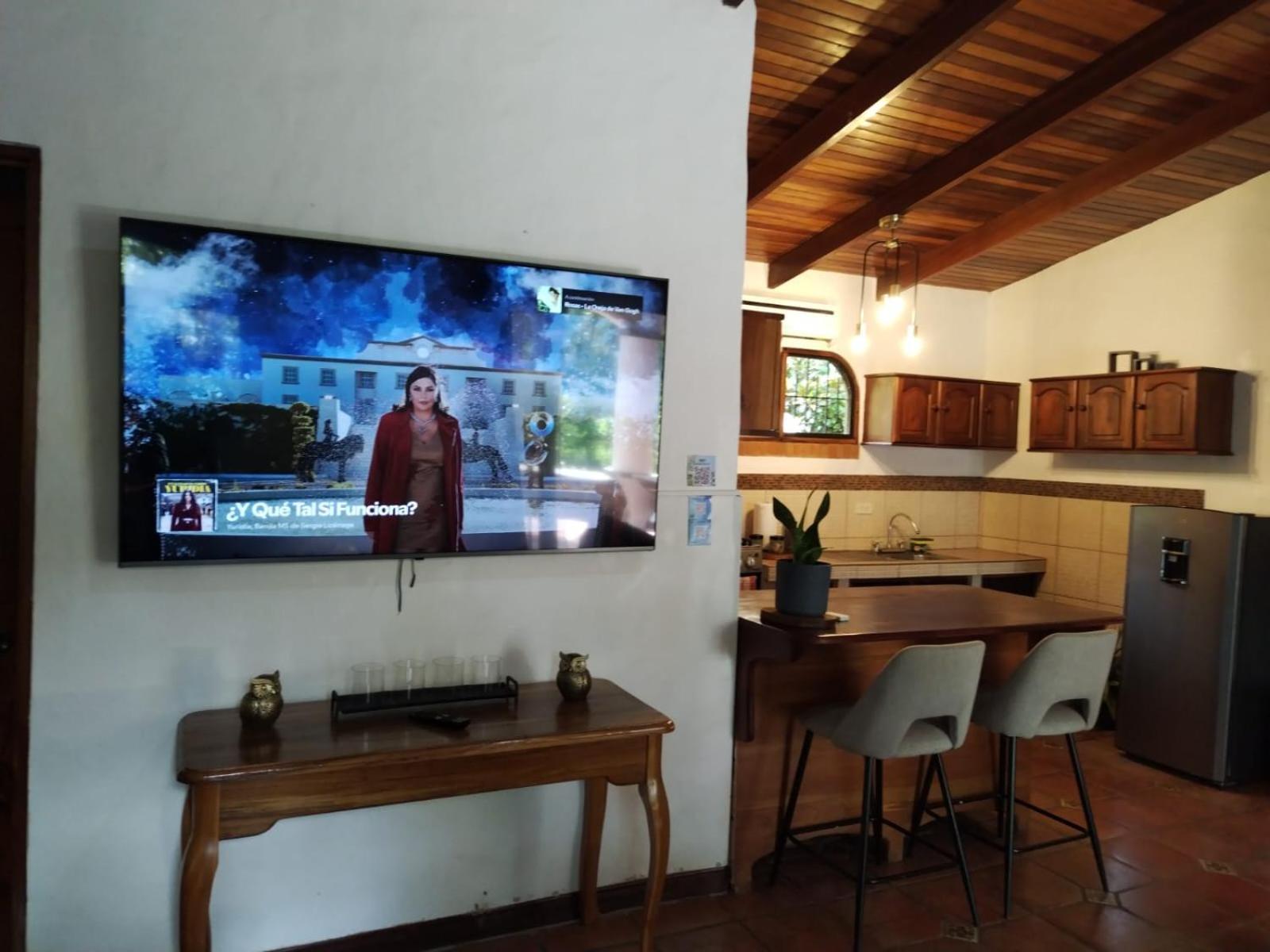 Hotel Planeta Sano Manuel Antonio Kültér fotó
