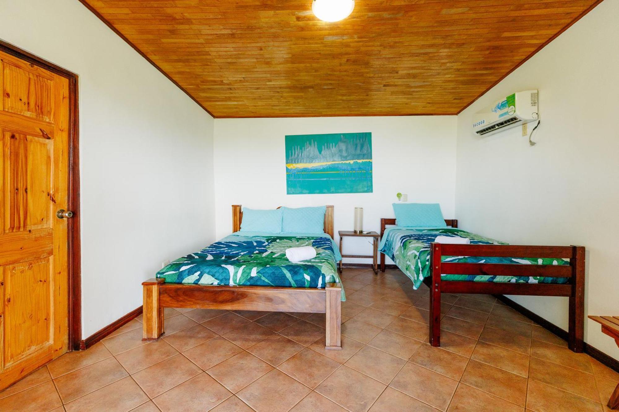 Hotel Planeta Sano Manuel Antonio Kültér fotó