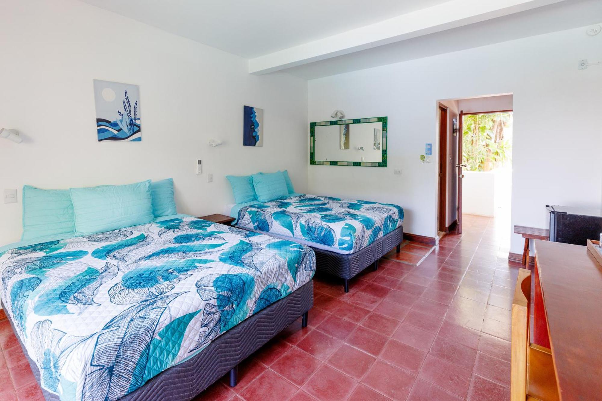 Hotel Planeta Sano Manuel Antonio Kültér fotó